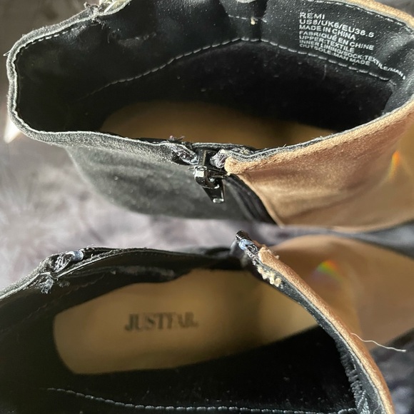 Sexy boots with zipper accents size 8 - Picture 3 of 6